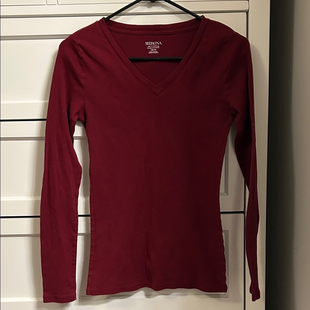 Merona Women's Burgundy Long Sleeve V-Neck Tee